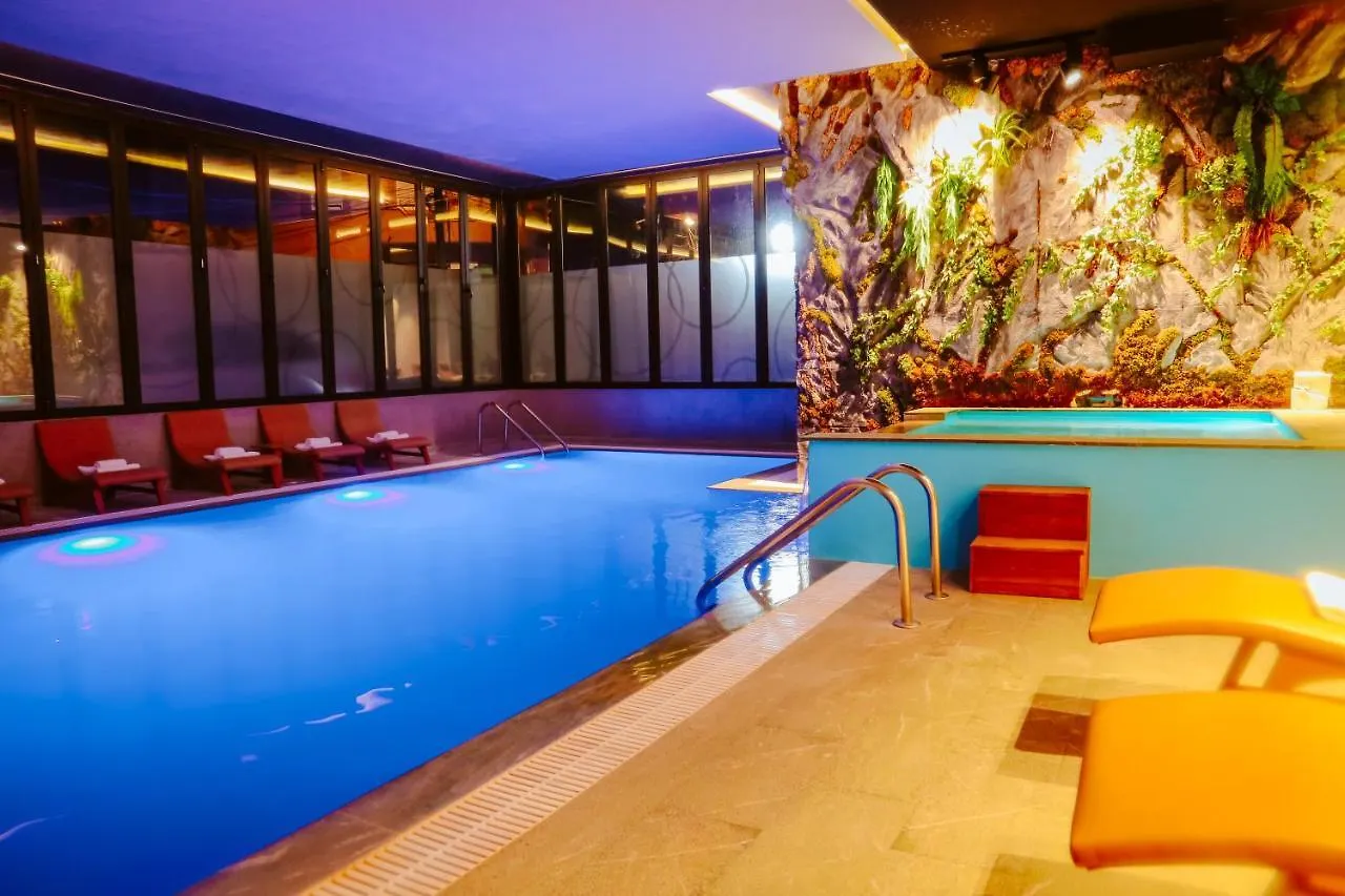 Hotel Kocibelli Pool & Spa Korce 4*,